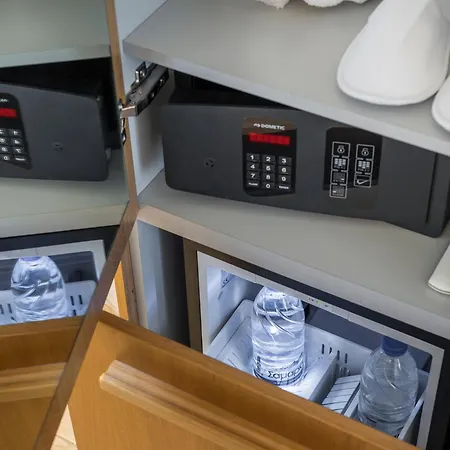 Consolato Boutique 4*