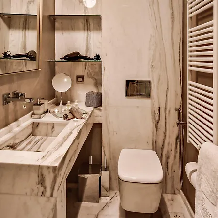 Consolato Boutique Πανσιόν