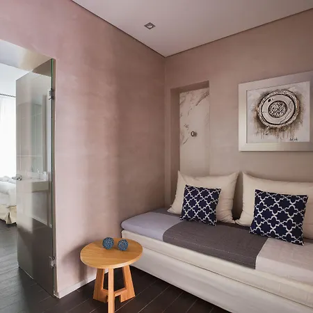 Consolato Boutique Πανσιόν