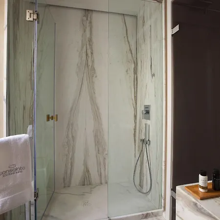 Πανσιόν Consolato Boutique