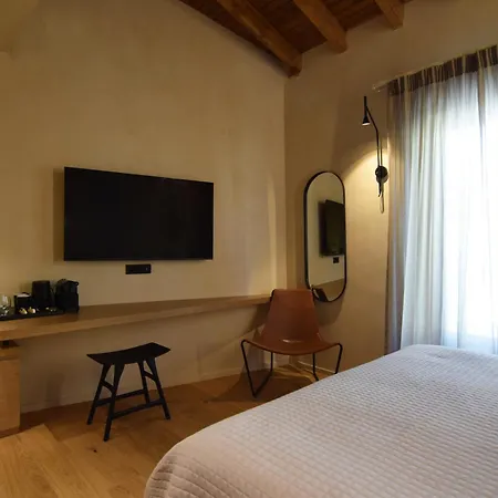 Consolato Boutique 4*