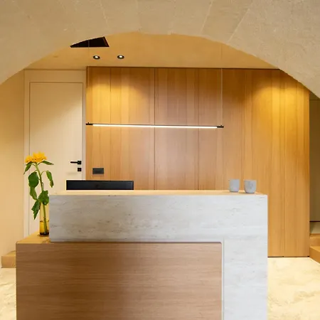 Πανσιόν Consolato Boutique