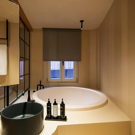 Consolato Boutique Πανσιόν