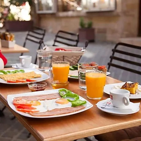 Consolato Boutique 4*