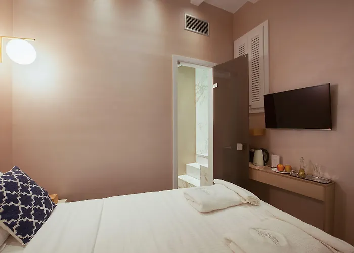 Consolato Boutique ハニア